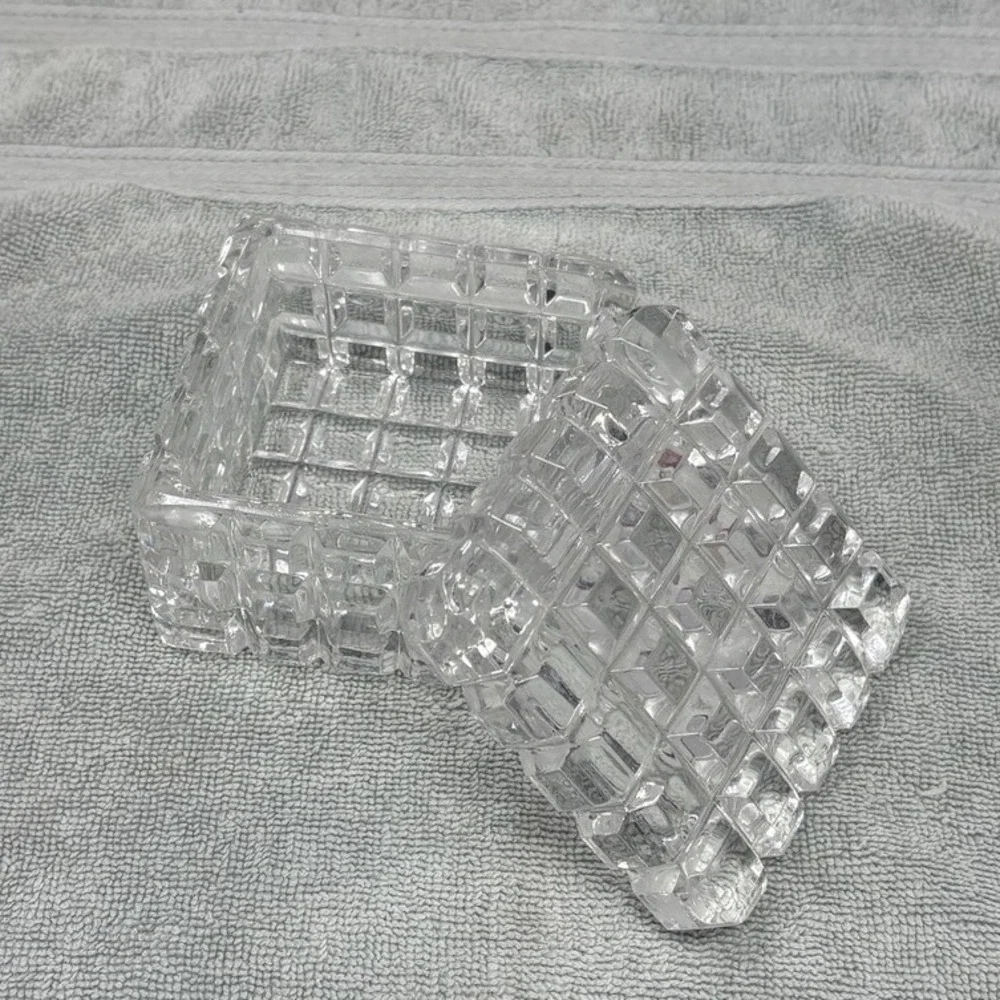Vintage Clear Crystal Waffle Grid‎ Square Trinket Box with Lid Heavy Vanity